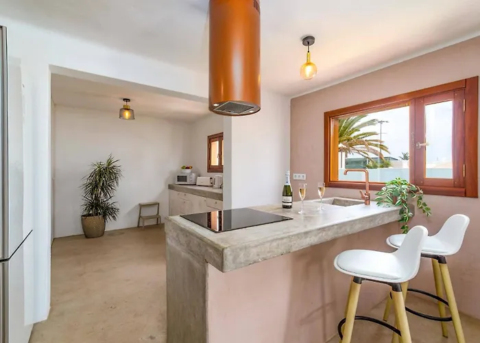 Tina By * Puerto del Carmen (Lanzarote)